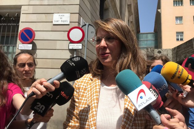 Janet Sanz Barcelona en comú - Carlota Camps Janet Sanz Barcelona en comú - Carlota Camps