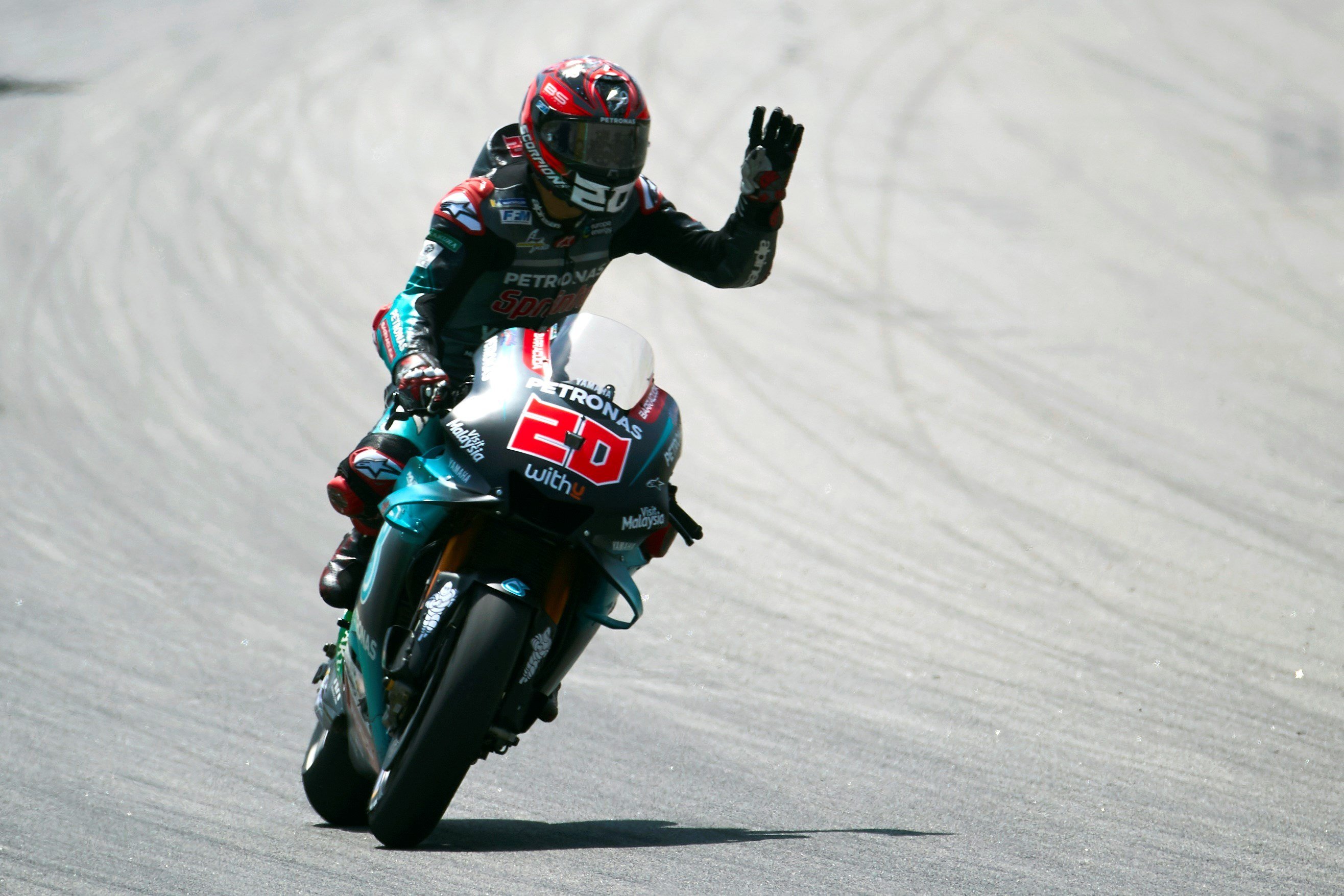 Paseo triunfal de Quartararo en los entrenamientos previos en Montmeló