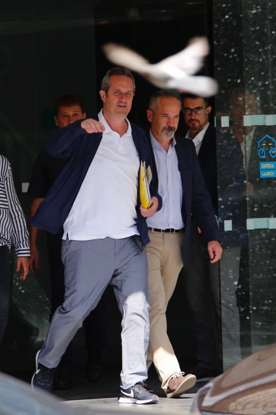 Sortida Joaquim Forn ajuntament - Sergi Alcàzar