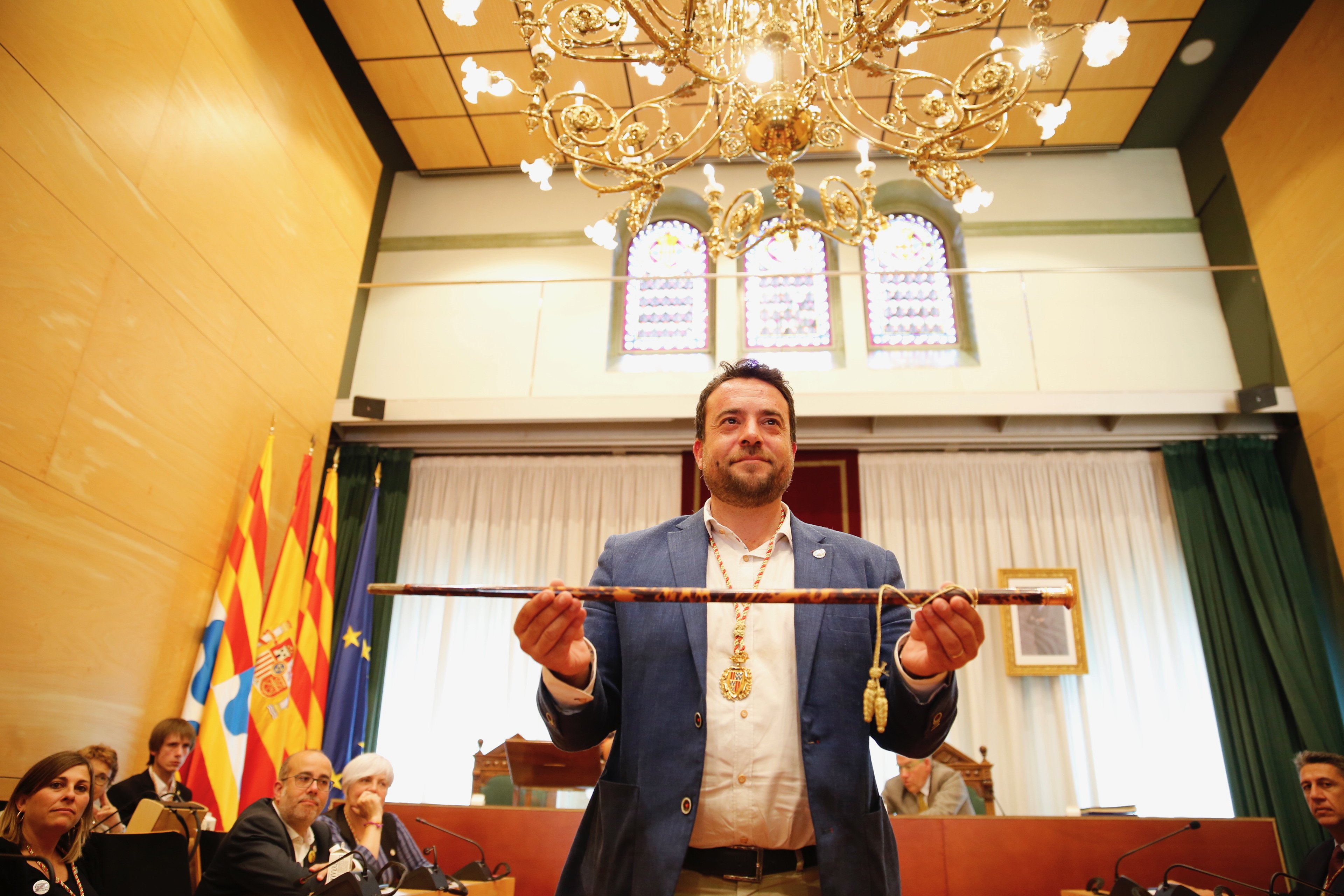 Detenen l'alcalde de Badalona (PSC) per conduir begut i mossegar un mosso