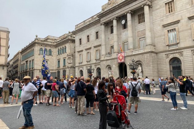 plaça sant jaume ple barcelona - marta lasalas plaça sant jaume ple barcelona - marta lasalas