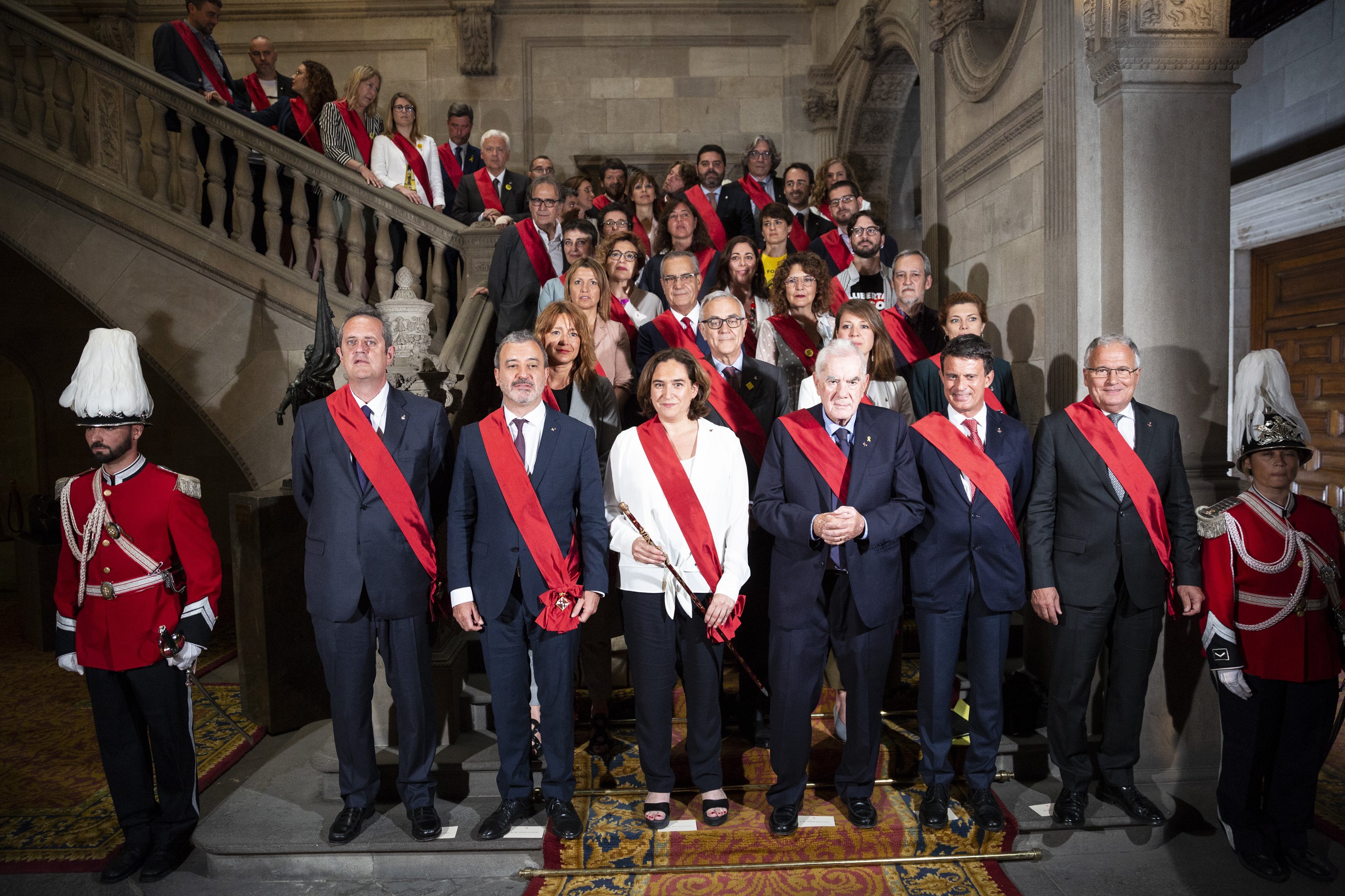 Un gobierno 'comuns'-ERC, la opción preferida de los barceloneses; Forn, el mejor valorado