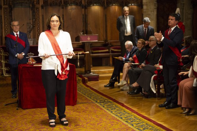 Colau Valls vara alcaldesa Ple Constitucio Ayuntamiento de Barcelona - Sergi Alcàzar