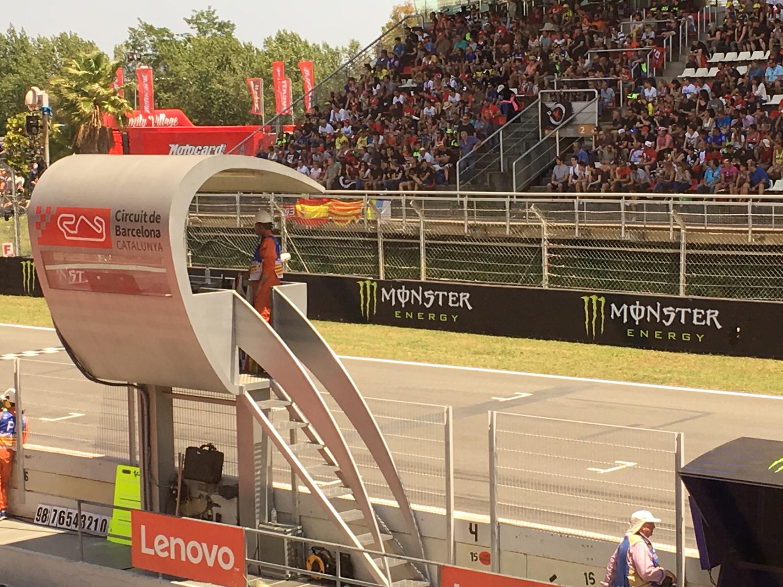 El himno español se apodera de Montmeló