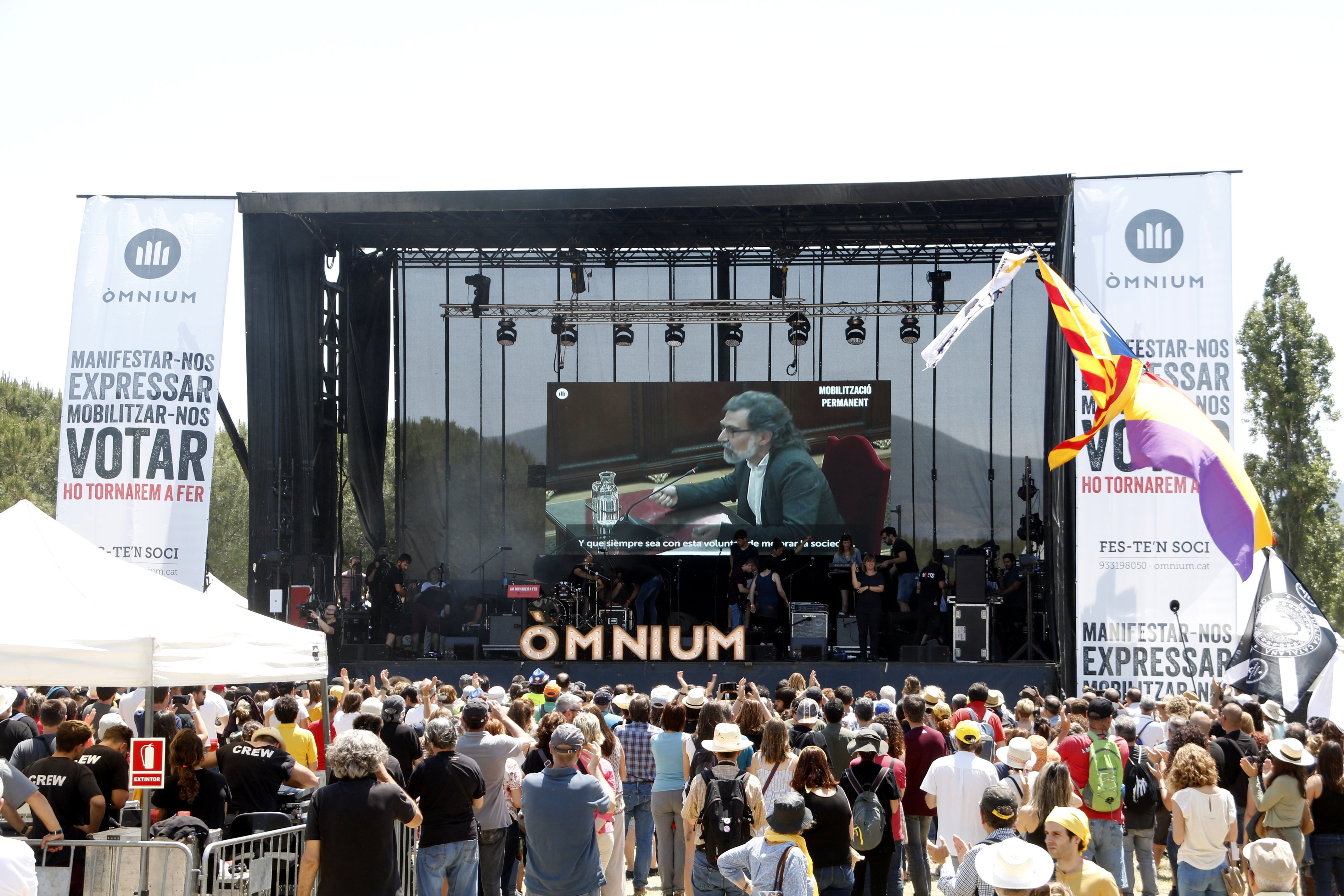 Cs exigeix al Govern que revoqui a Òmnium la condició d'entitat cultural