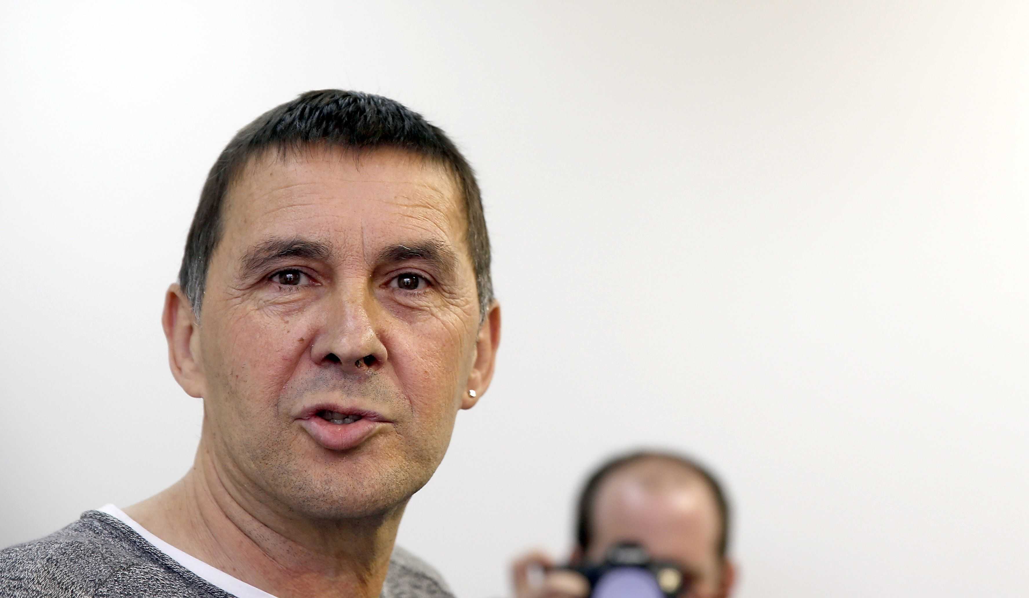 Otegi torna al Kursaal per fer "una revisió històrica" del passat