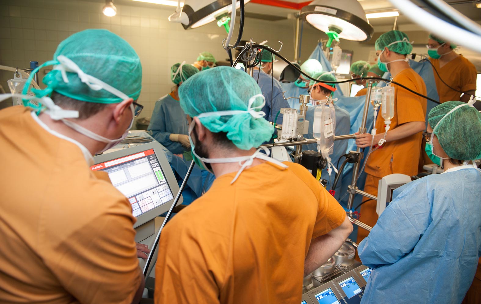 Bellvitge implanta per primera vegada un cor artificial total