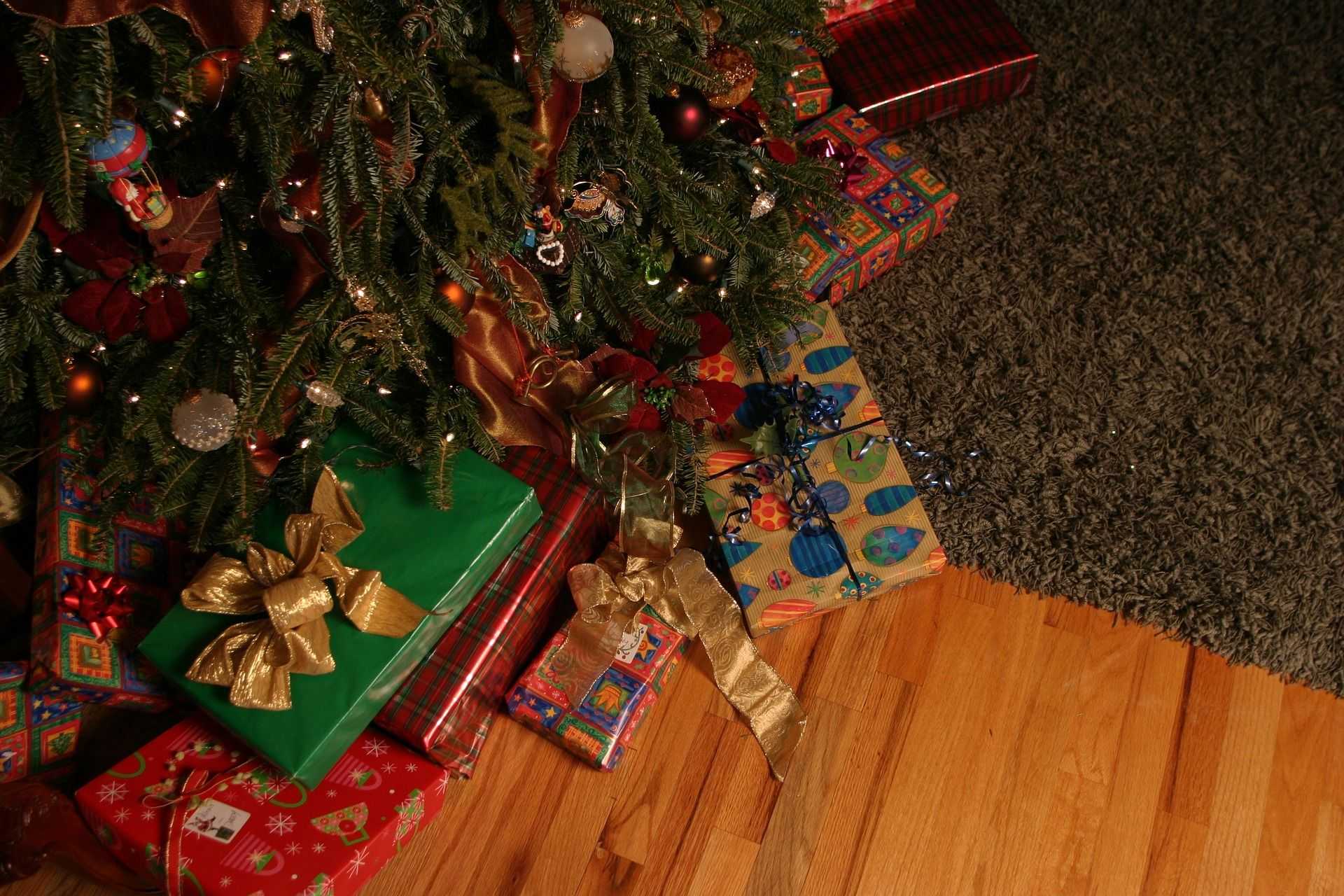 Según los expertos, no es bueno hacer demasiados regalos a los niños