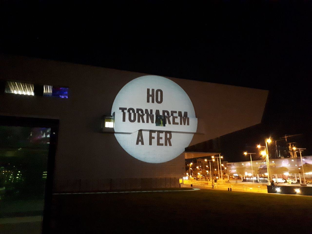 Acció sorpresa d'Òmnium Cultural