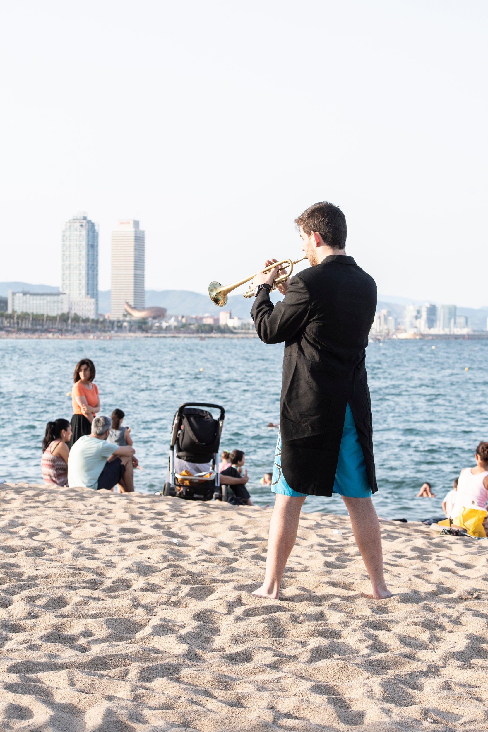 Divendres l'OBC torna a portar la música clàssica a la platja de la Barceloneta