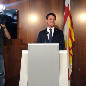 Valls tilda los vínculos del CNI y el 17-A de "campaña escandalosa" del independentismo