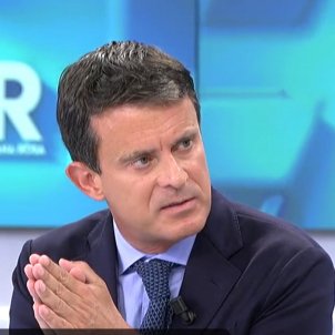 Las lamentables dudas de Valls de hablar catalán en Perpinyà cuando era ministro