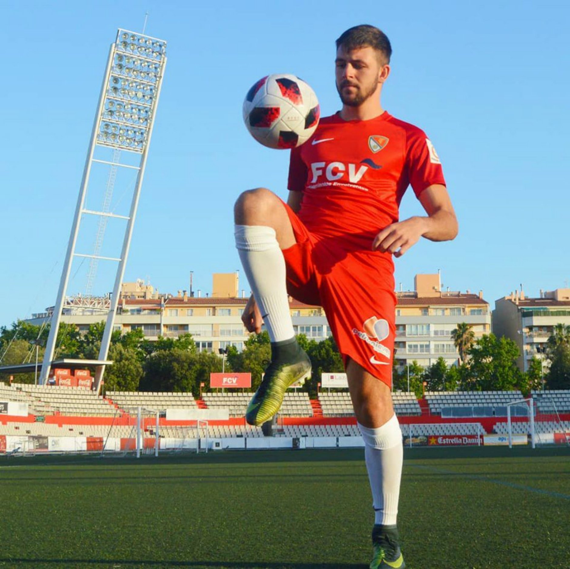 El Terrassa de Xavi Molist fitxa el migcampista Domi i el defensa Adrià Prado