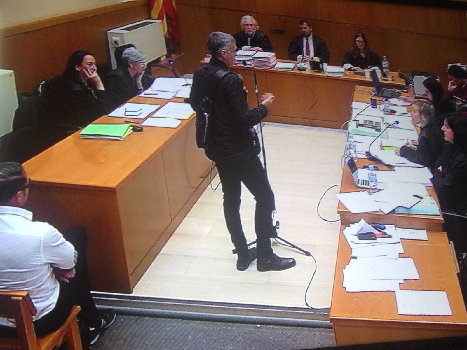 El jefe de los antidisturbios admite que hubo agentes que dispararon sin autorización