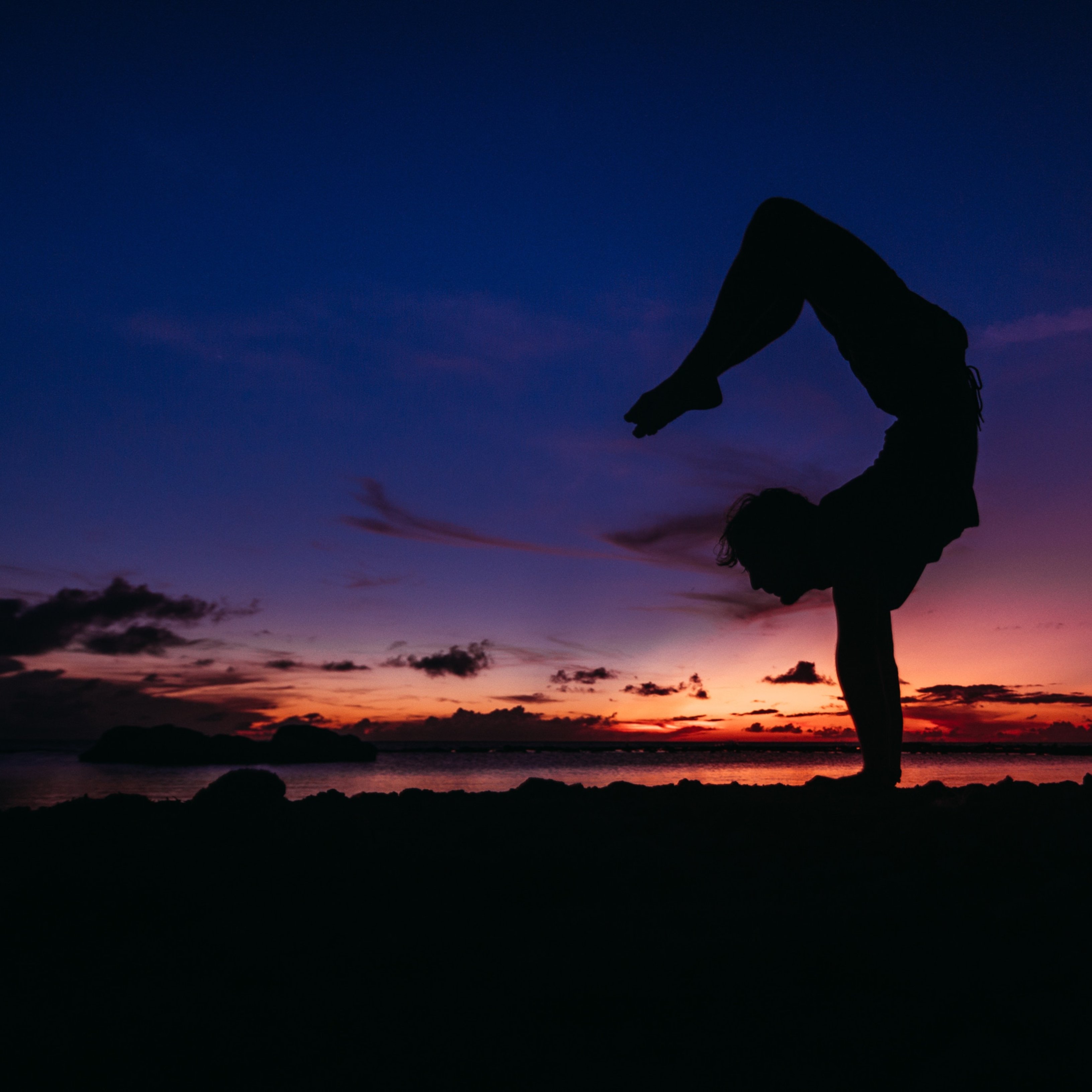 Día Internacional del Yoga: las mejores posturas para iniciarse en su práctica