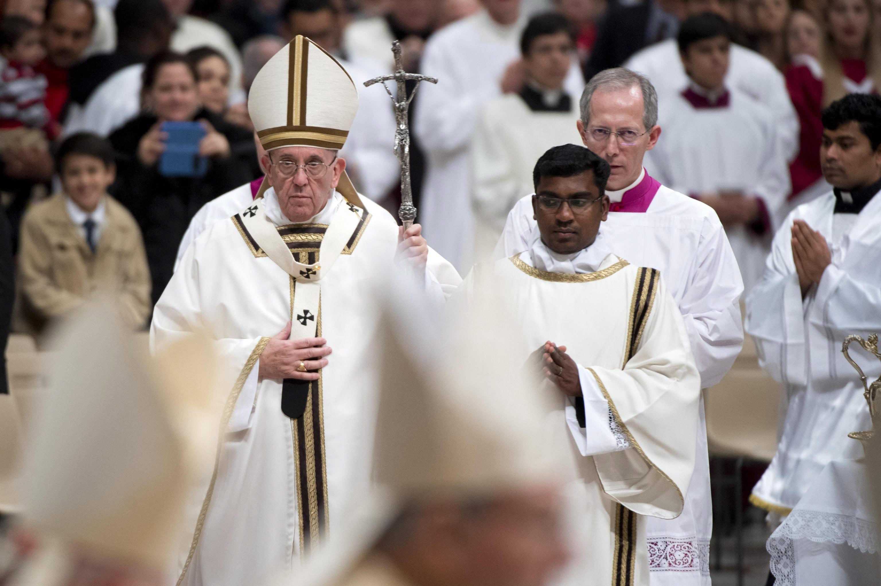 El papa Francisco invoca la paz ante el terrorismo que "ha sembrado muerte y miedo"