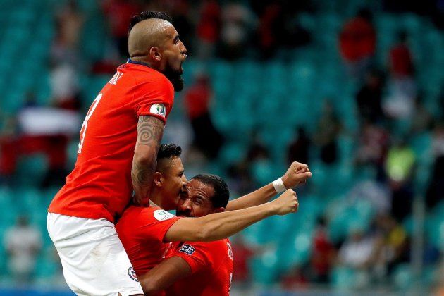 arturo vidal alexis sanchez copa america efe