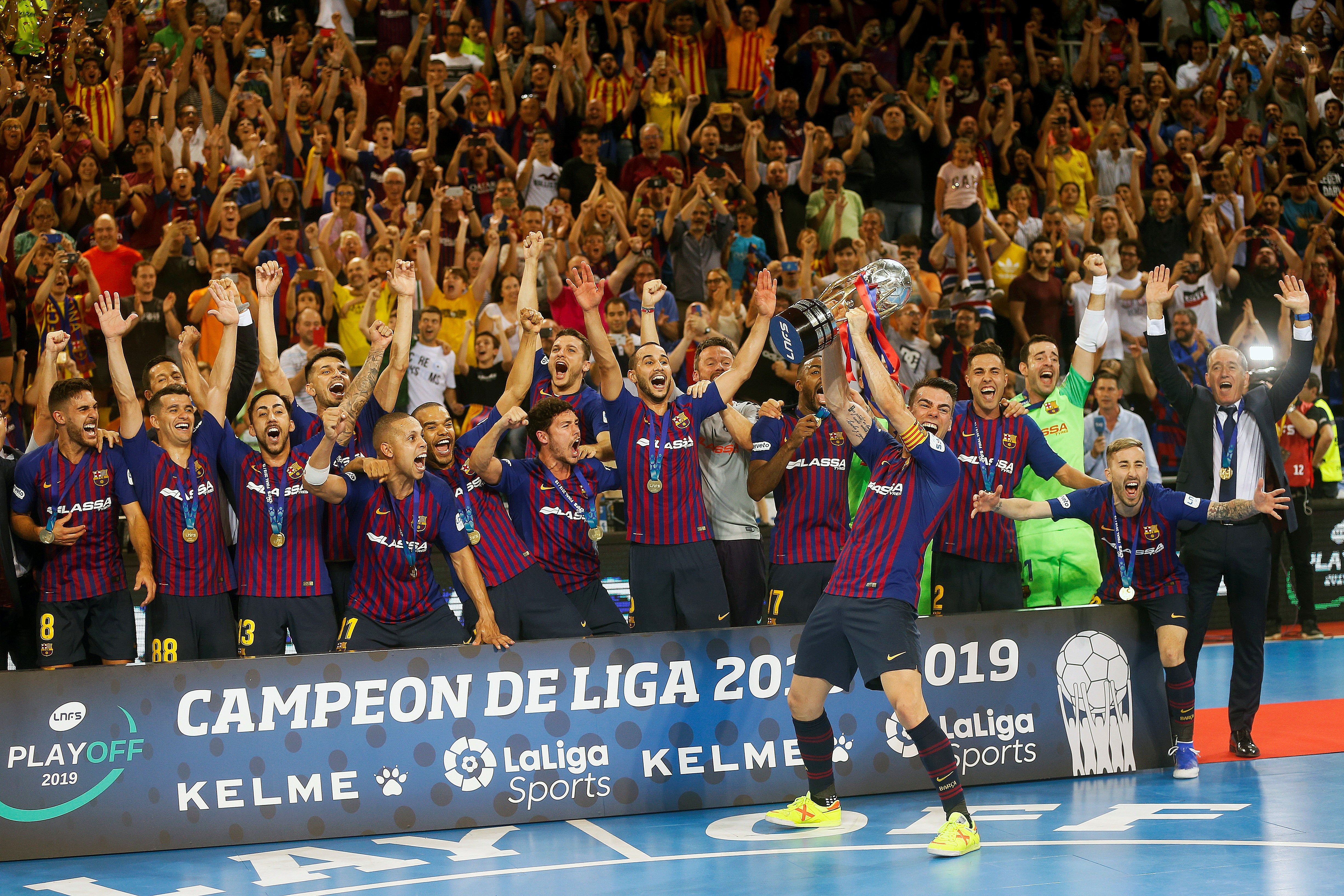 El Barça, campeón de Liga y triplete doméstico soñado (3-2)