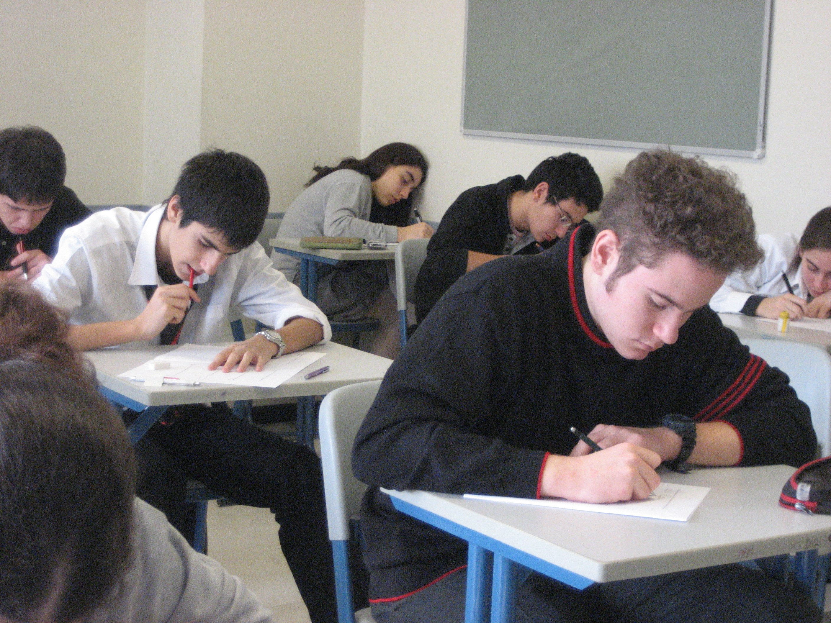 Francia aplaza los exámenes de secundaria por el calor