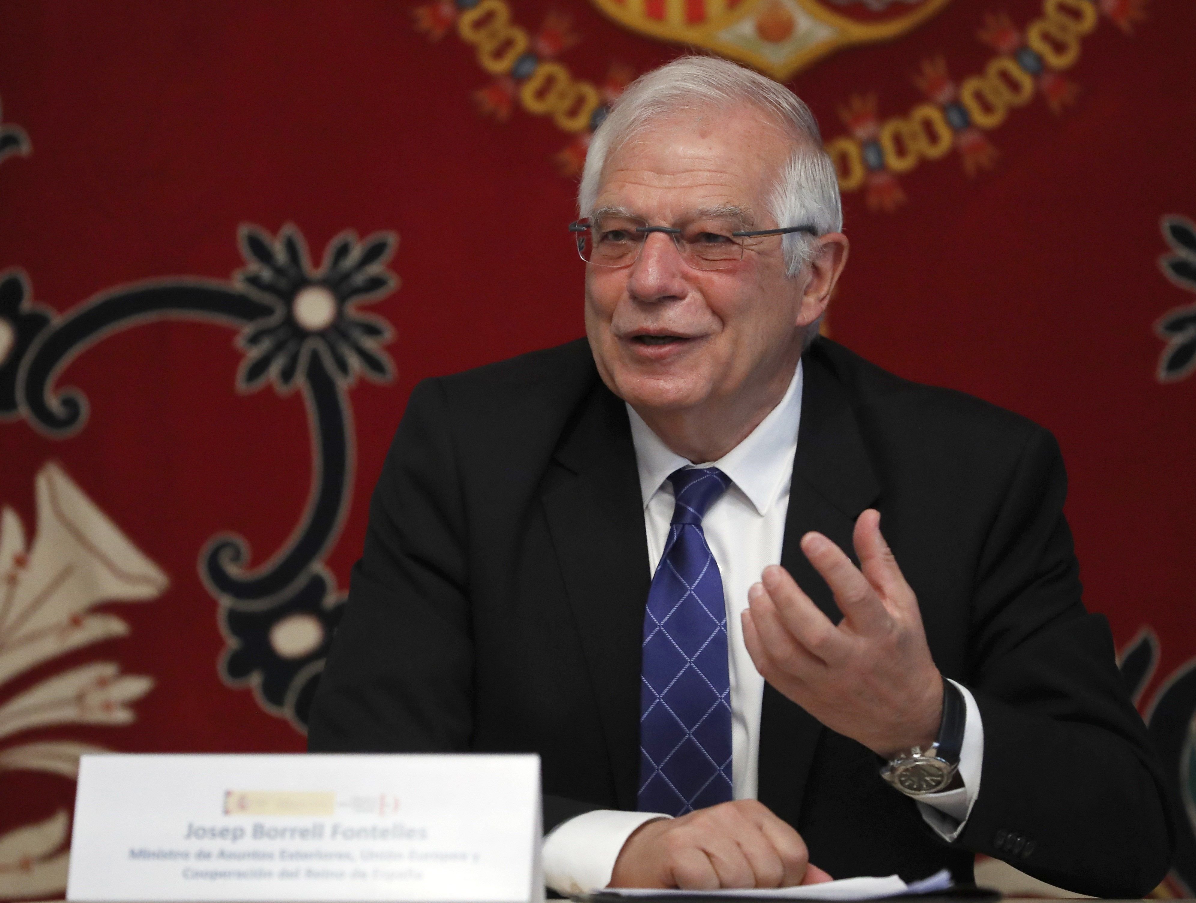 Borrell renuncia a l'acta d'eurodiputat i continua de ministre d'Exteriors