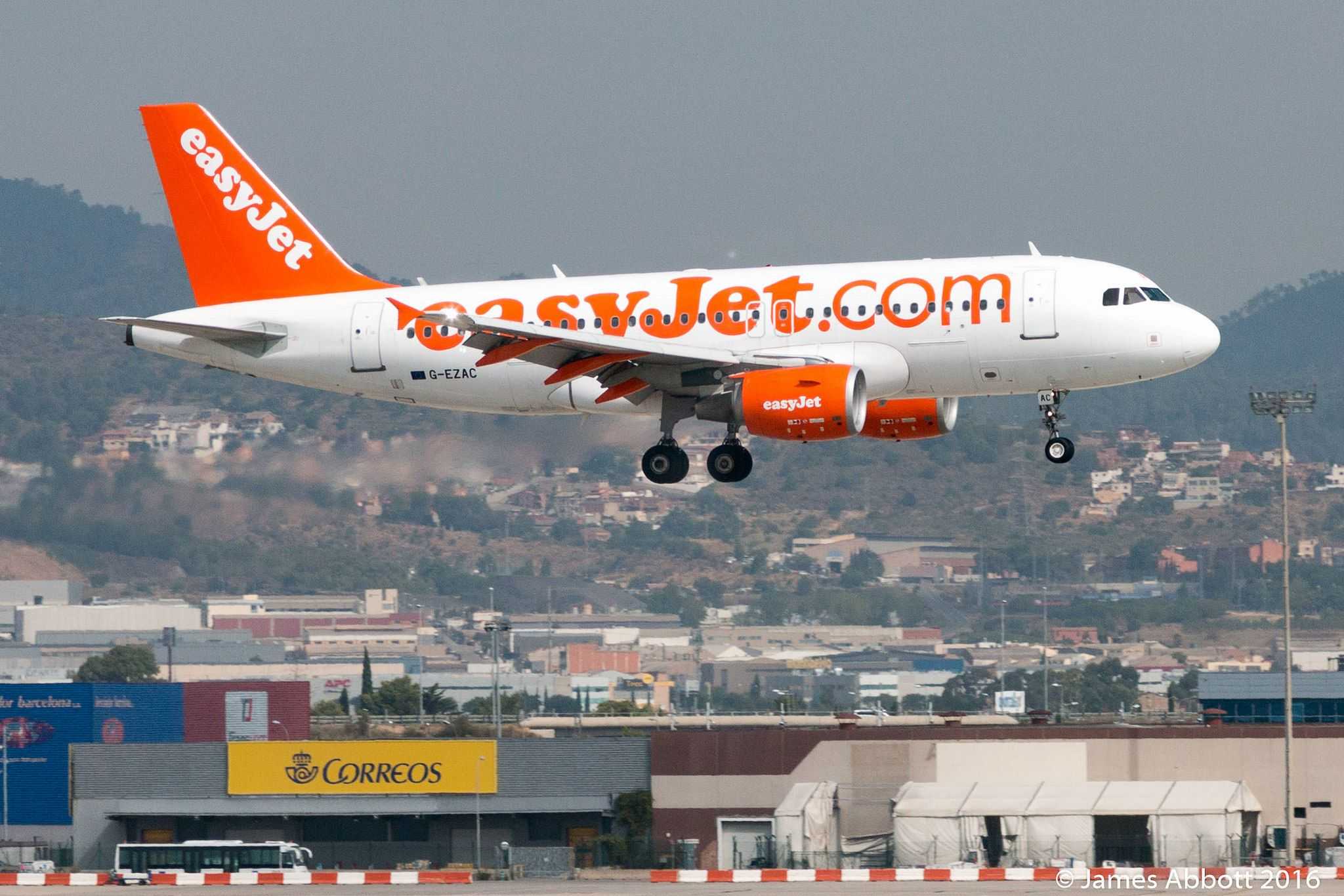 EasyJet también hará huelga: convocados 9 días de paros en los aeropuertos