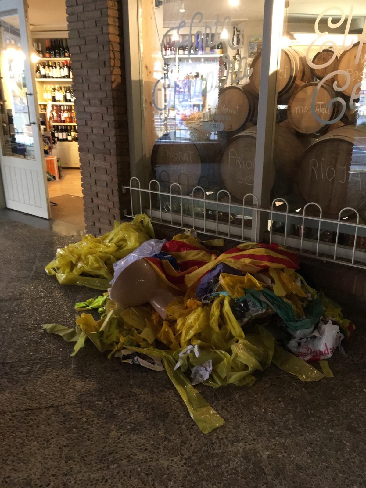 Detenen set ultres per atacs vandàlics a cases de mossos i alcaldes