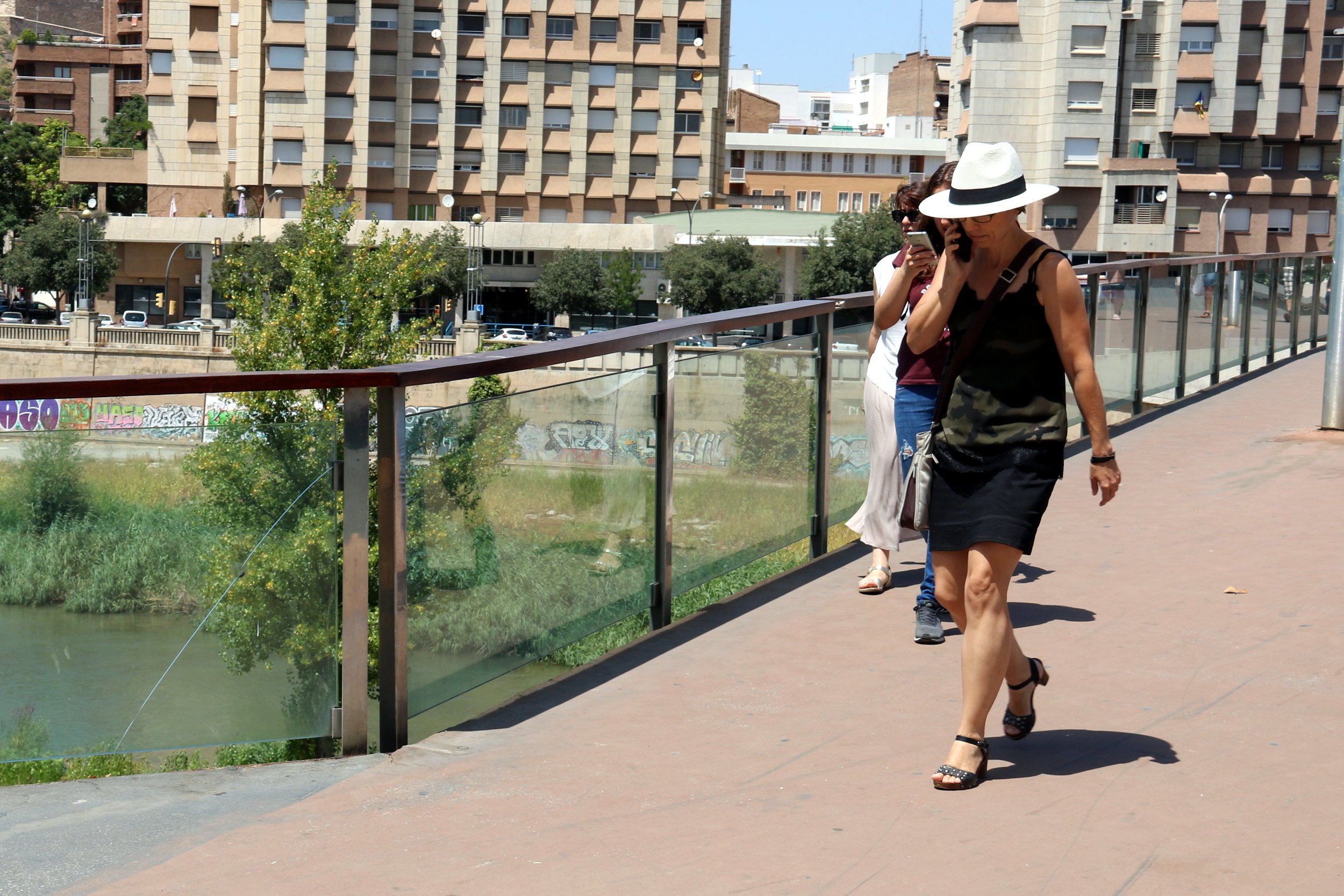 Girona arriba als 43 graus, Lleida i Vic en registren 42 i Sabadell i Terrassa 41