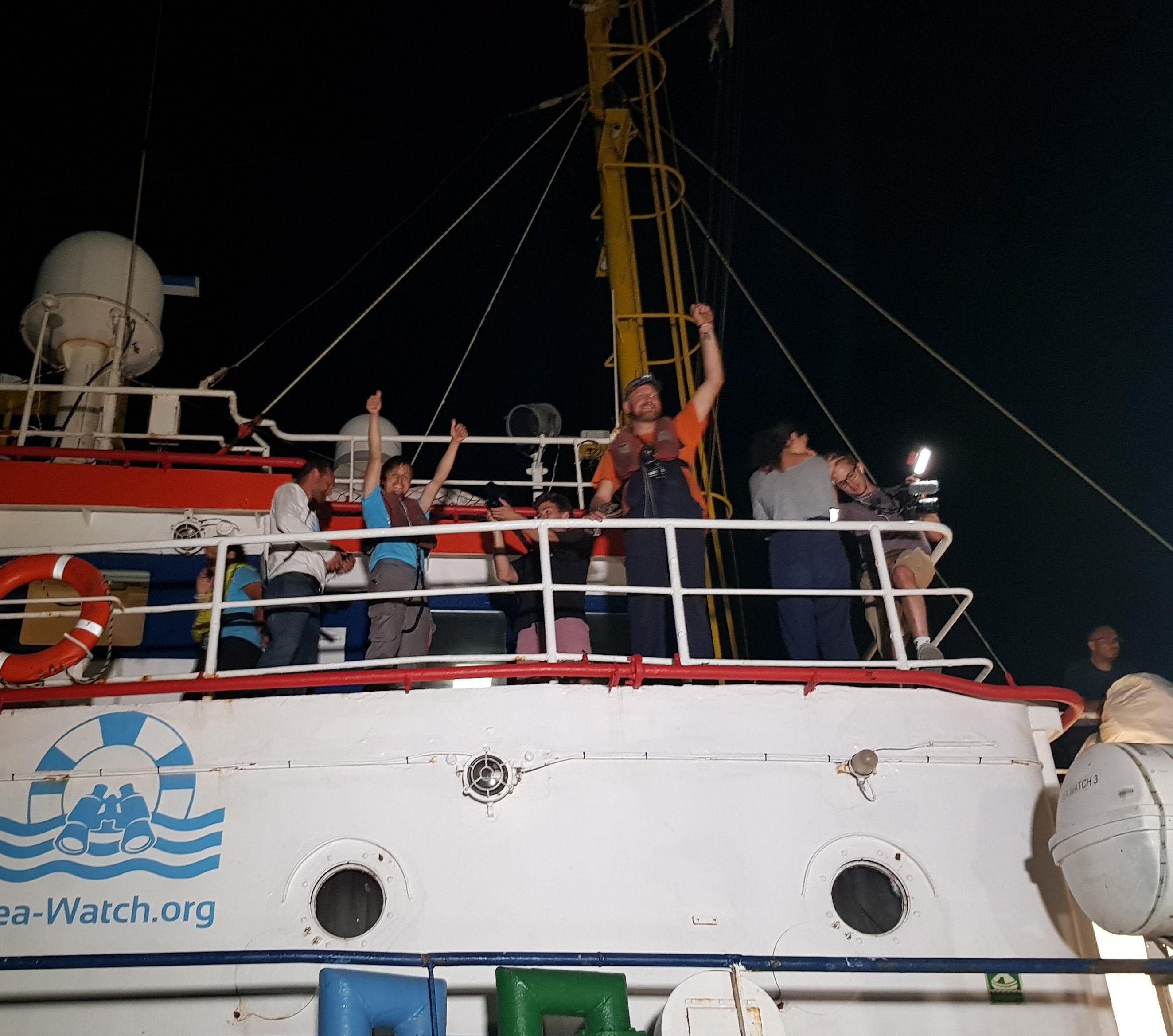 Detenida la capitana del 'Sea Watch' por desembarcar sin permiso en Lampedusa