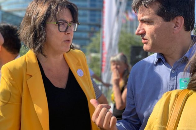 Elisenda Paluzie i Sergi Sabrià manifestació Estrasburg Elisenda Paluzie i Sergi Sabrià manifestació Estrasburg