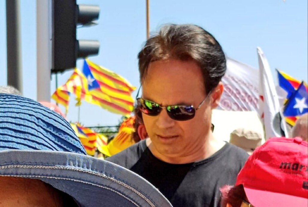 El exespía antiindependentista suizo que se ha colado en la manifestación de Estrasburgo