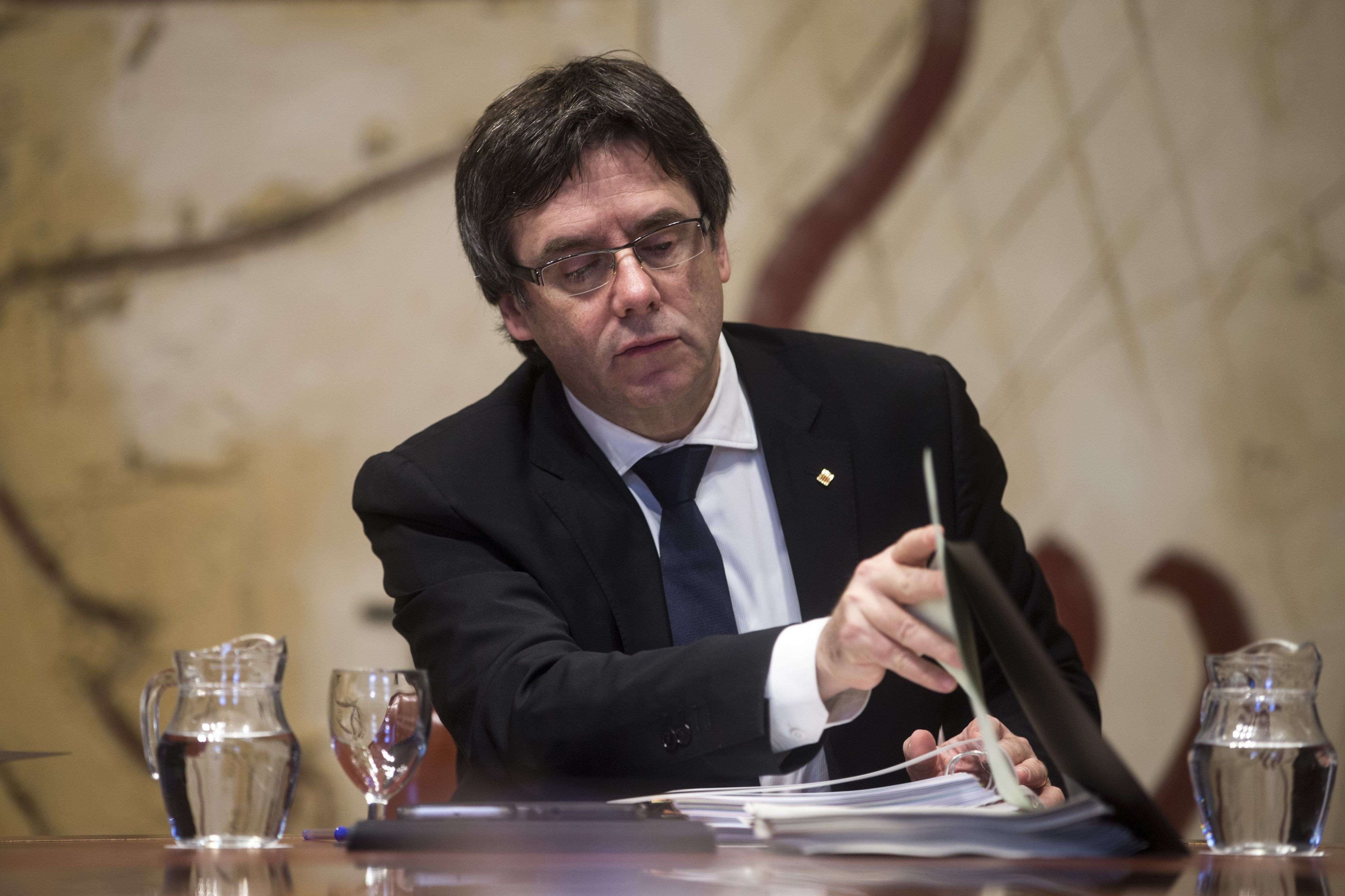 Puigdemont: "Hauria d'avergonyir tots els demòcrates"