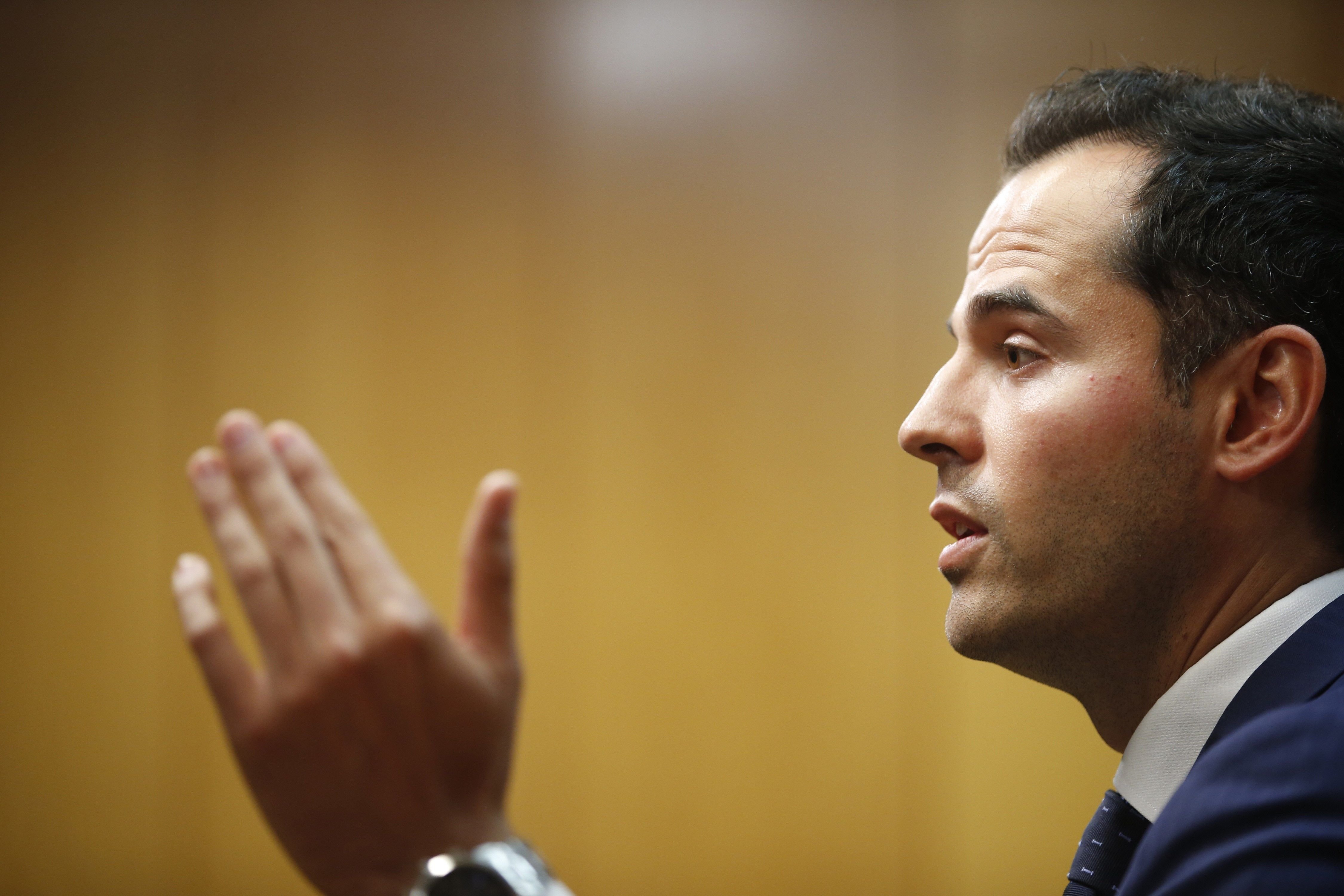 PP i Cs firmen un acord de govern a Madrid sense Vox, que és imprescindible