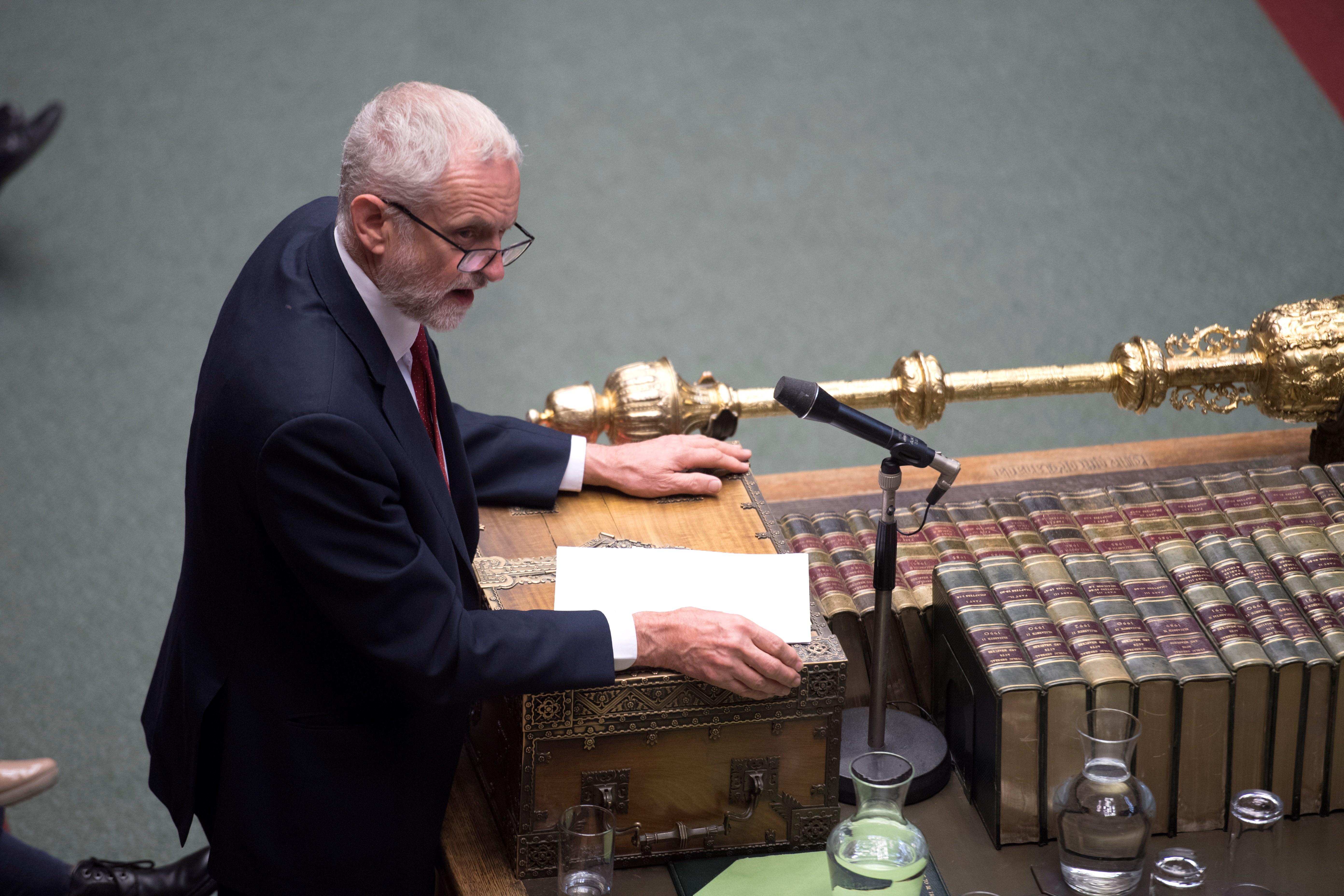 Corbyn pedirá un segundo referéndum y defenderá la permanencia en la UE