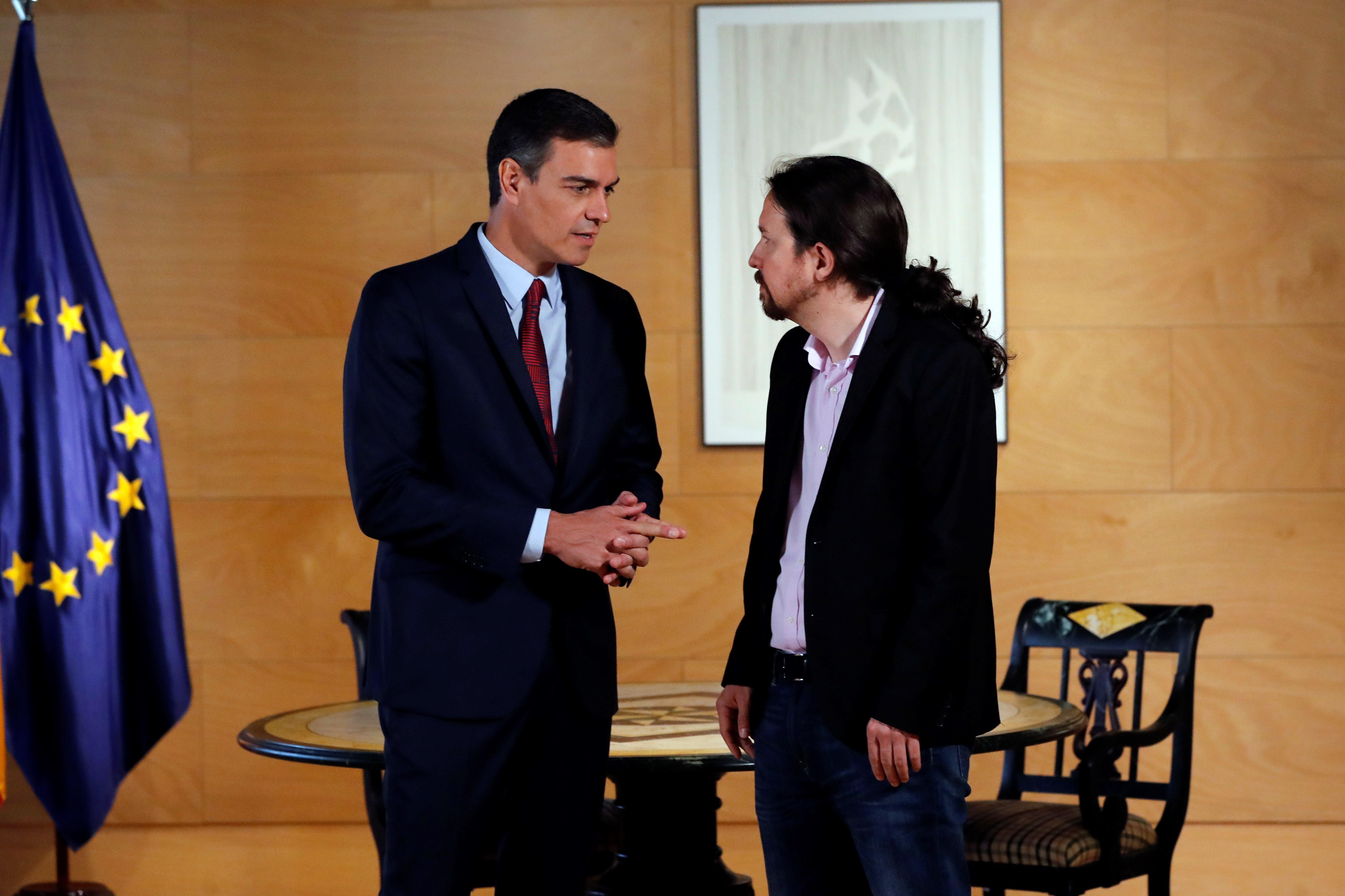 Sánchez se reunirá con agentes sociales para convencer a Podemos de un acuerdo programático