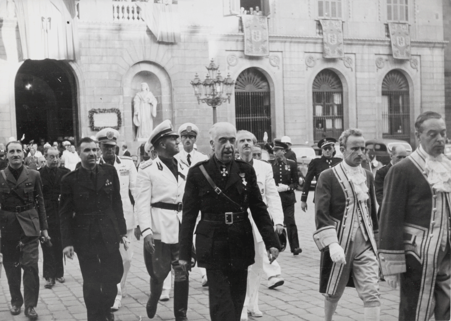 Passegen el gendre de Mussolini per Barcelona