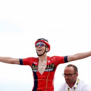 Teuns guanya la primera etapa de muntanya i Ciccone, nou líder del Tour