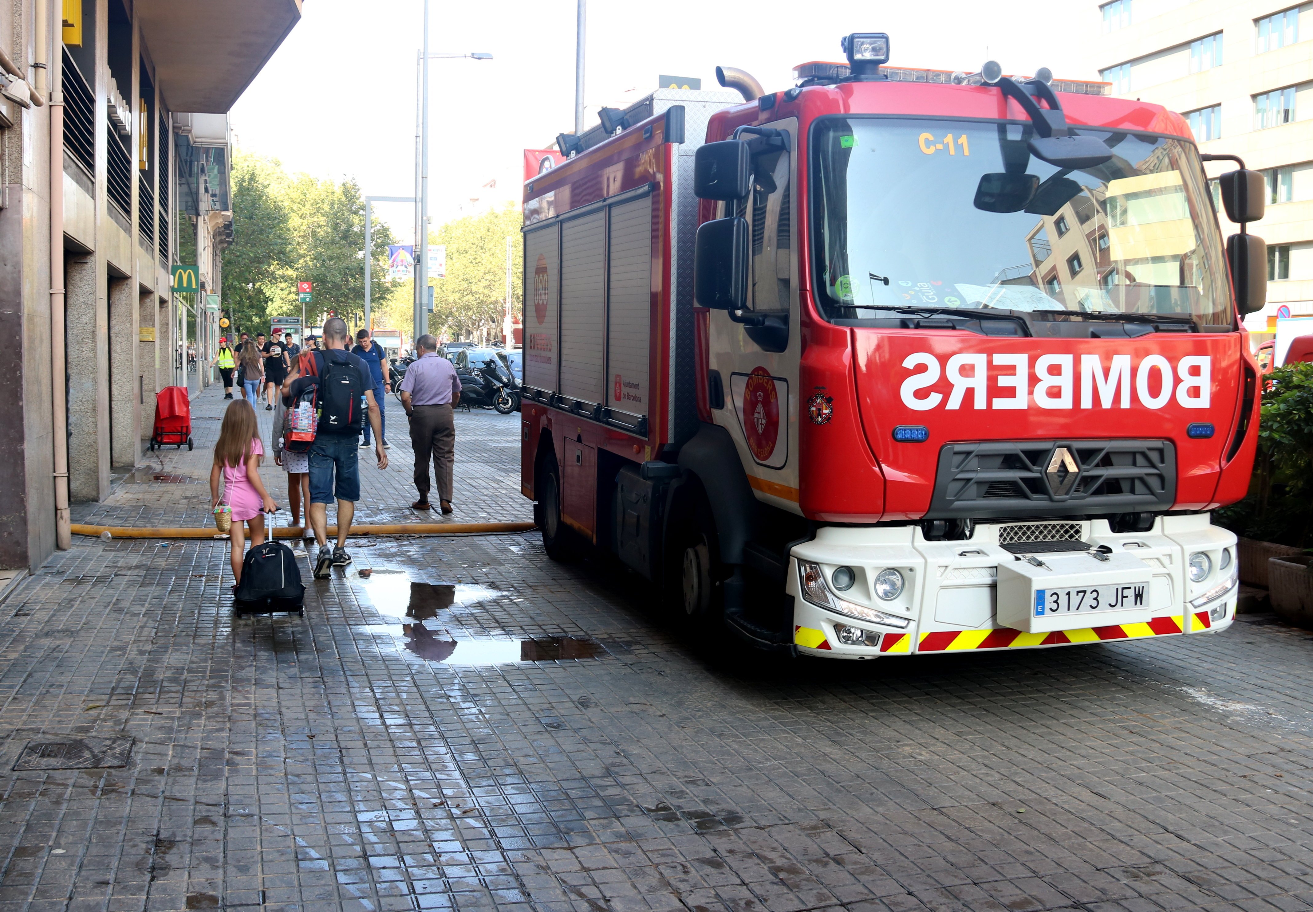 Ya son cuatro los bomberos de Girona investigados por insultar a la Guardia Civil