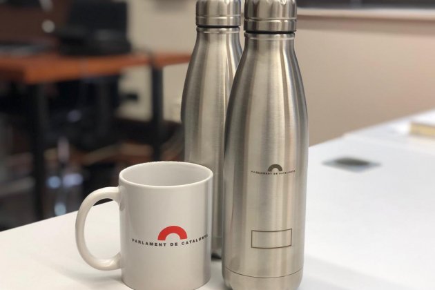 tasses parlament tasses parlament