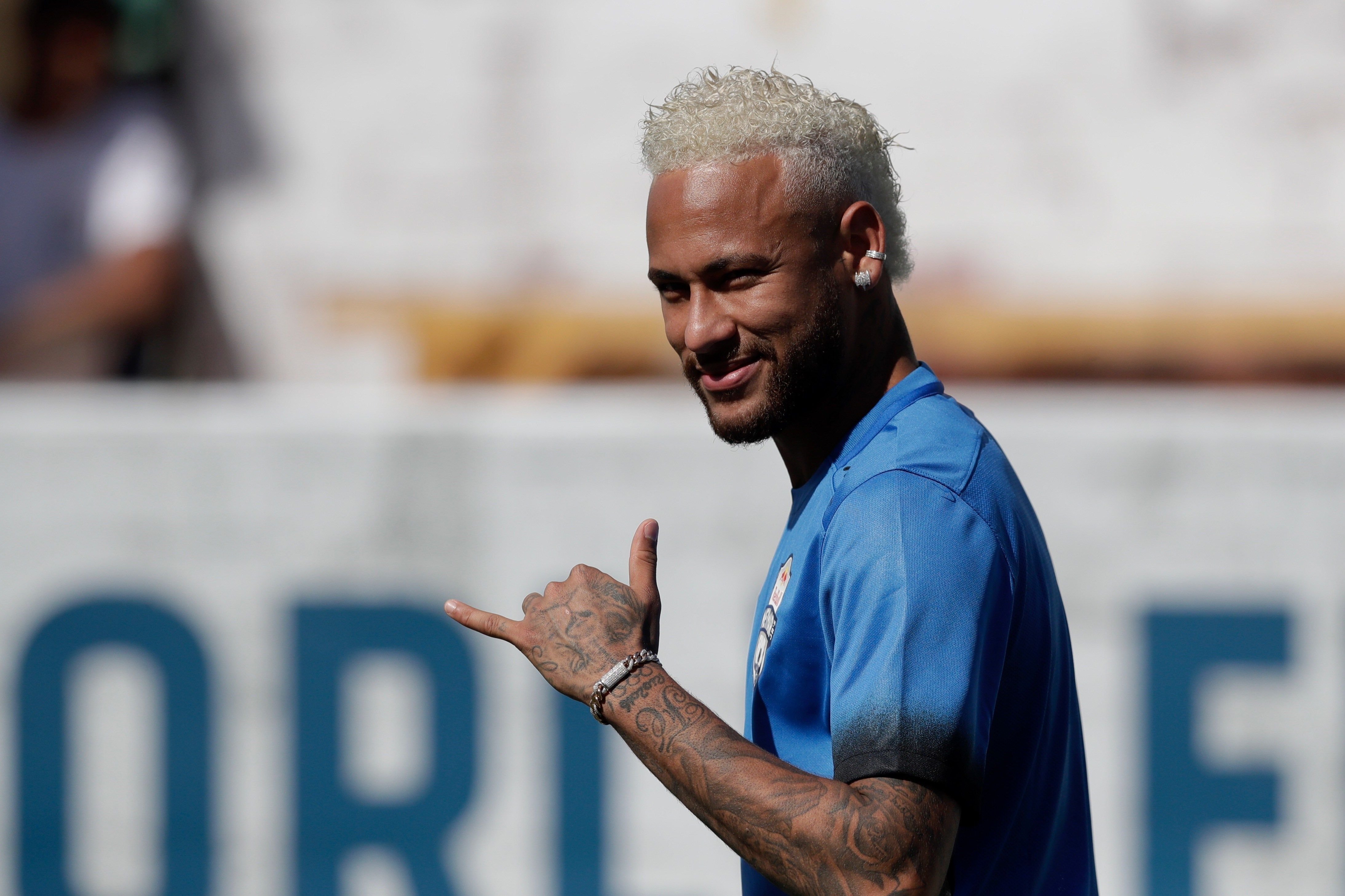 Neymar guiña el ojo al Barça descaradamente y recuerda su mejor día como futbolista