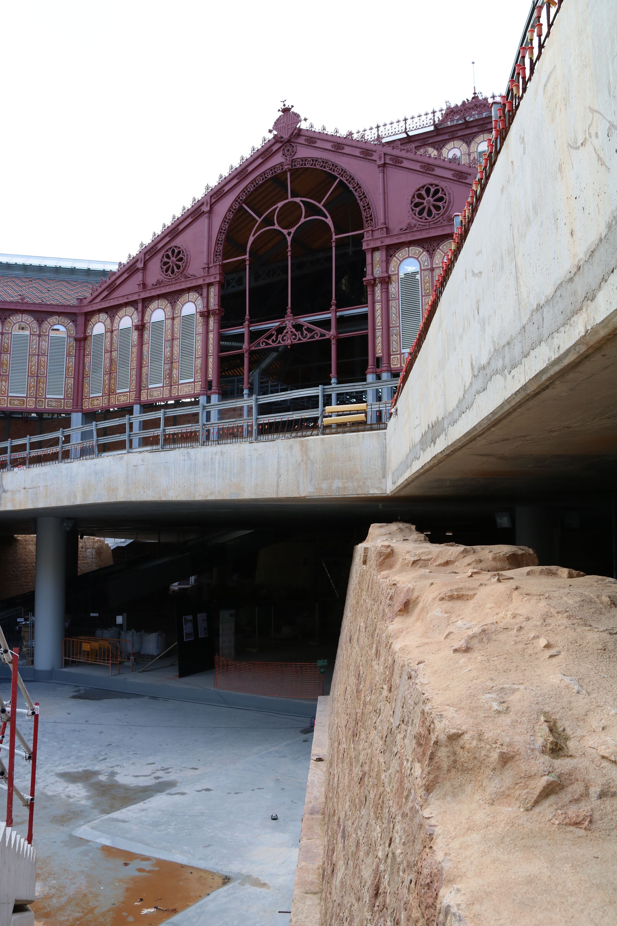 El Mercat de Sant Antoni, enllestit el 2017 (a l’octubre o novembre)