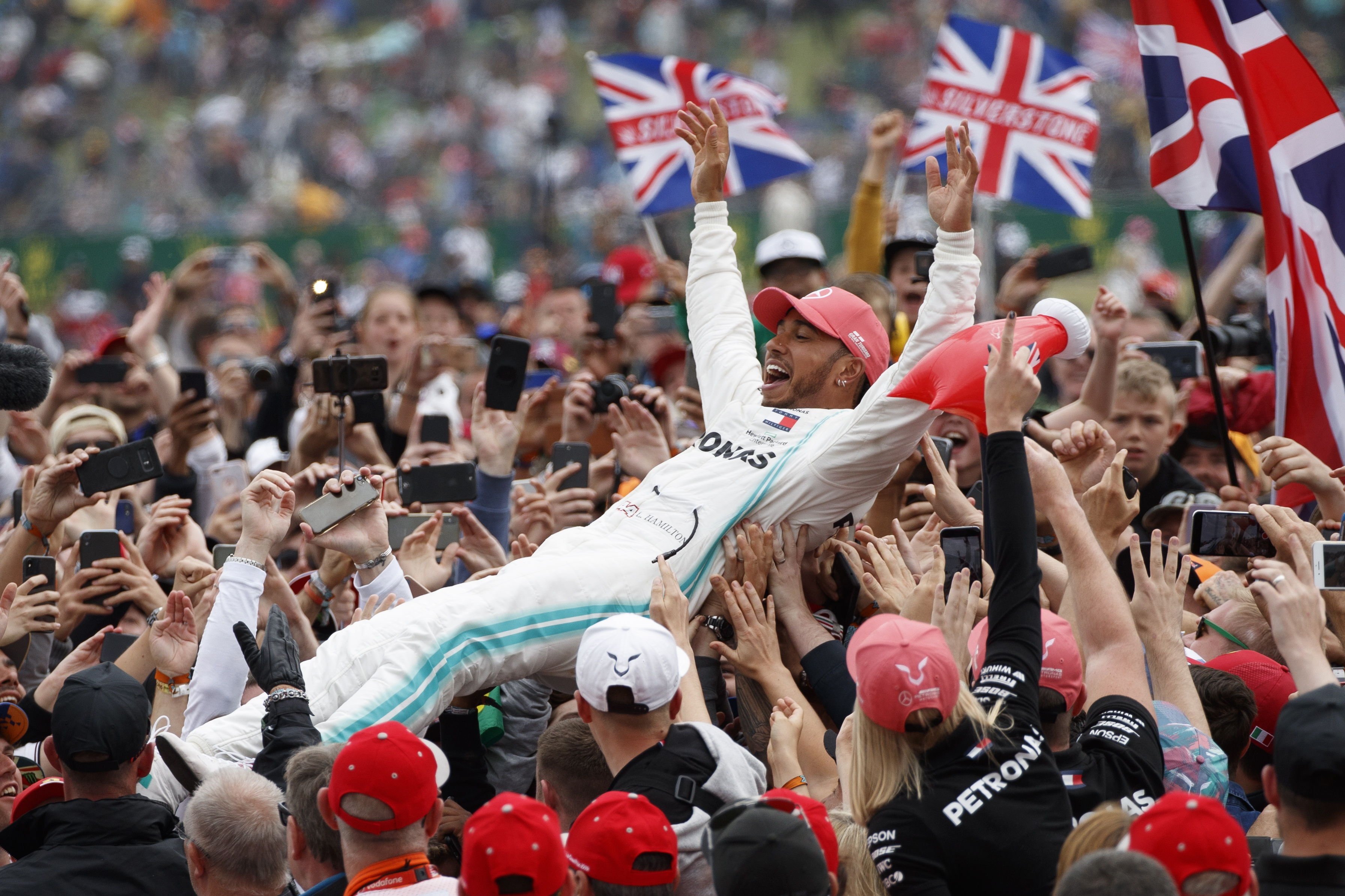 Hamilton sigue sumando en Silverstone y se aleja en el Mundial