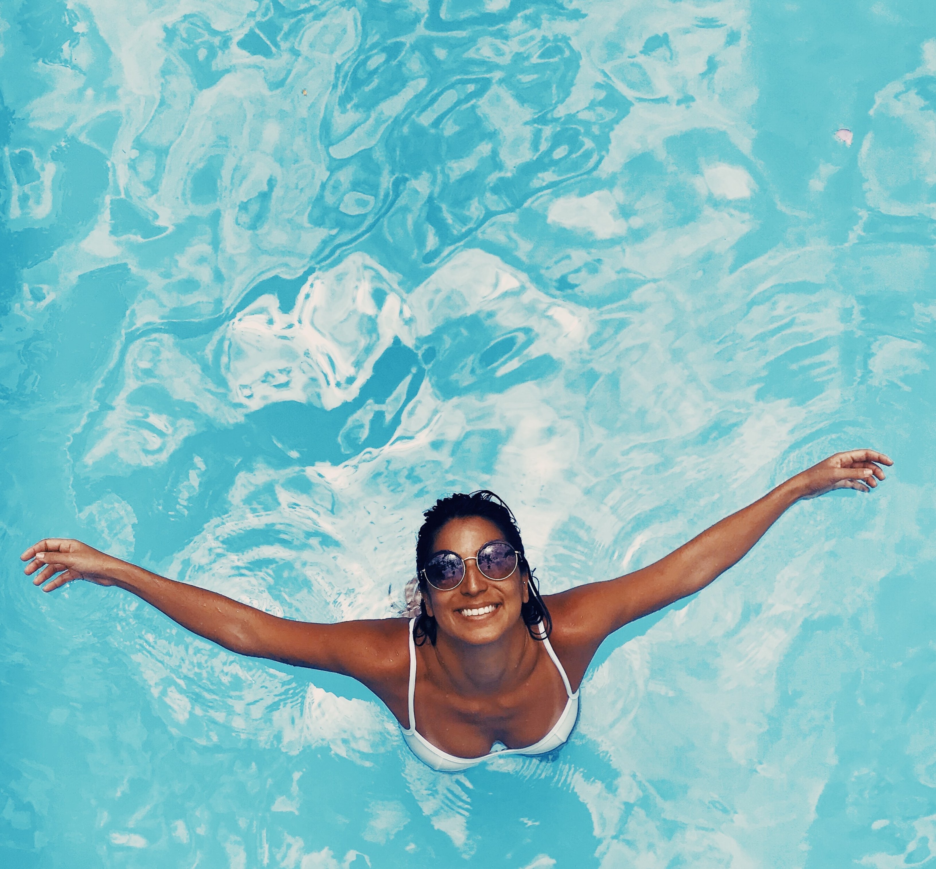 Cinc exercicis per fer sota l'aigua que t'ajudaran a aprimar-te