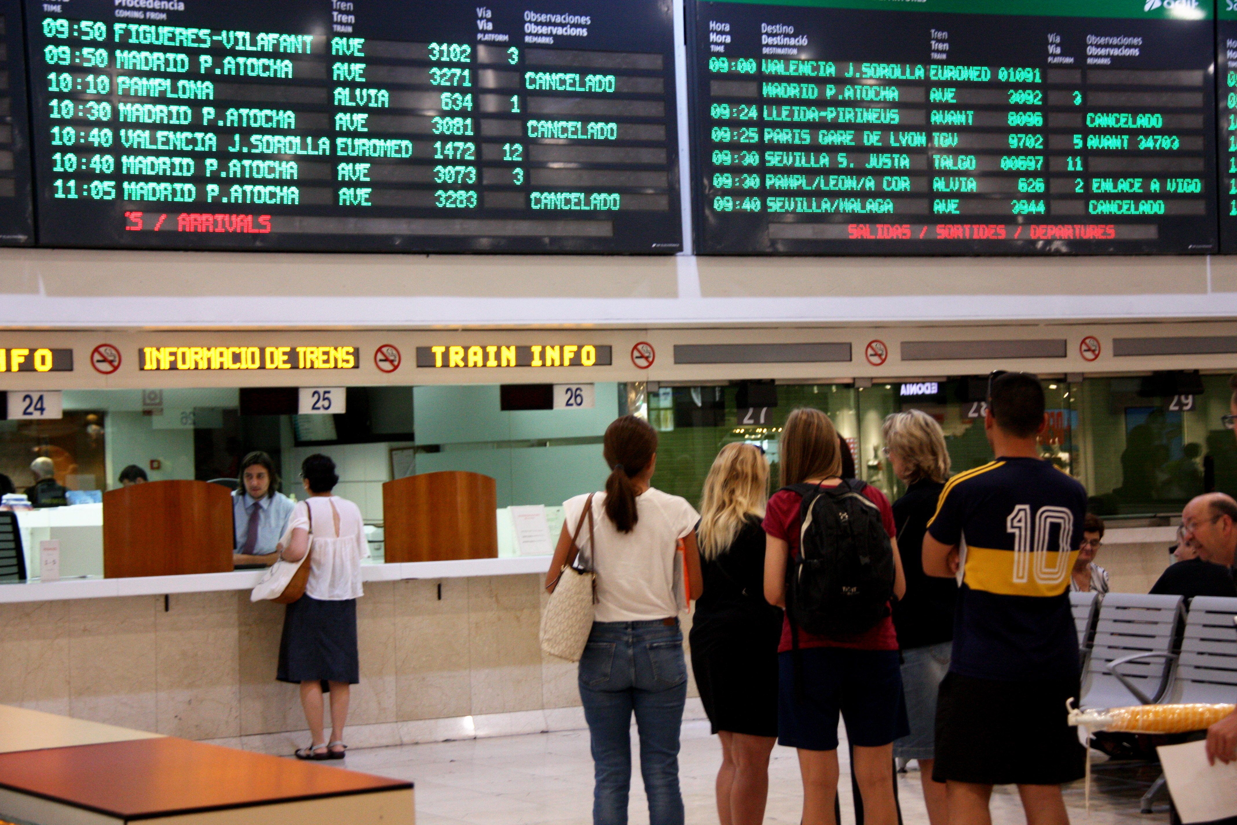 La CGT convoca quatre dies de vaga a Renfe per la falta de personal