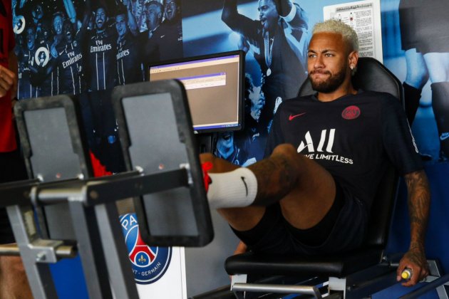 Neymar entrenamiento PSG @PSG inside