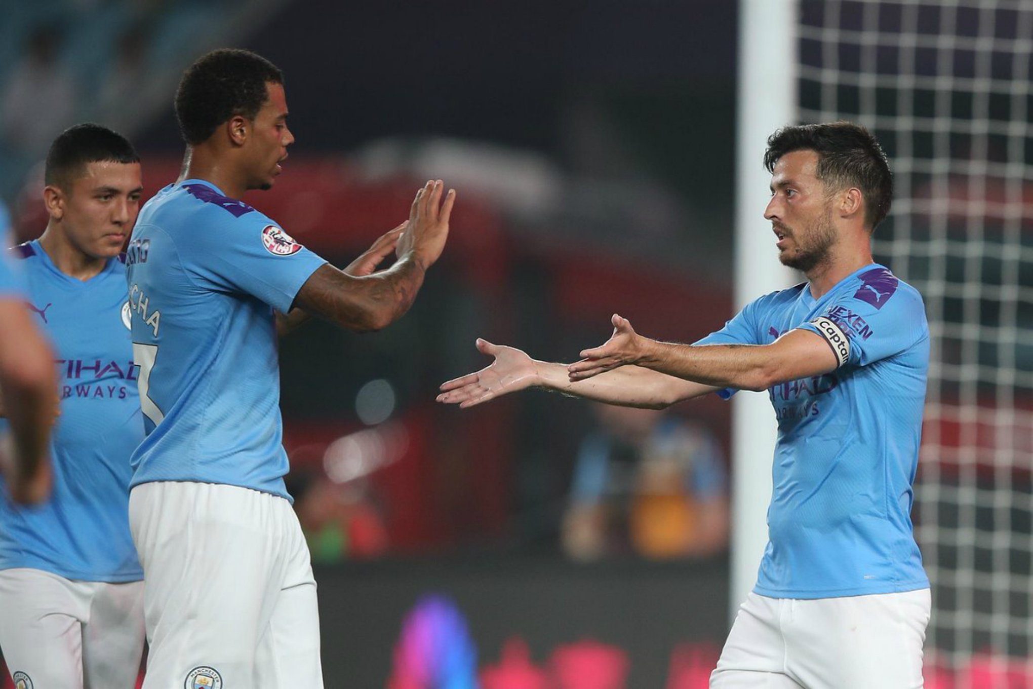 El City de Guardiola guanya amb solvència en el seu debut (4-1)