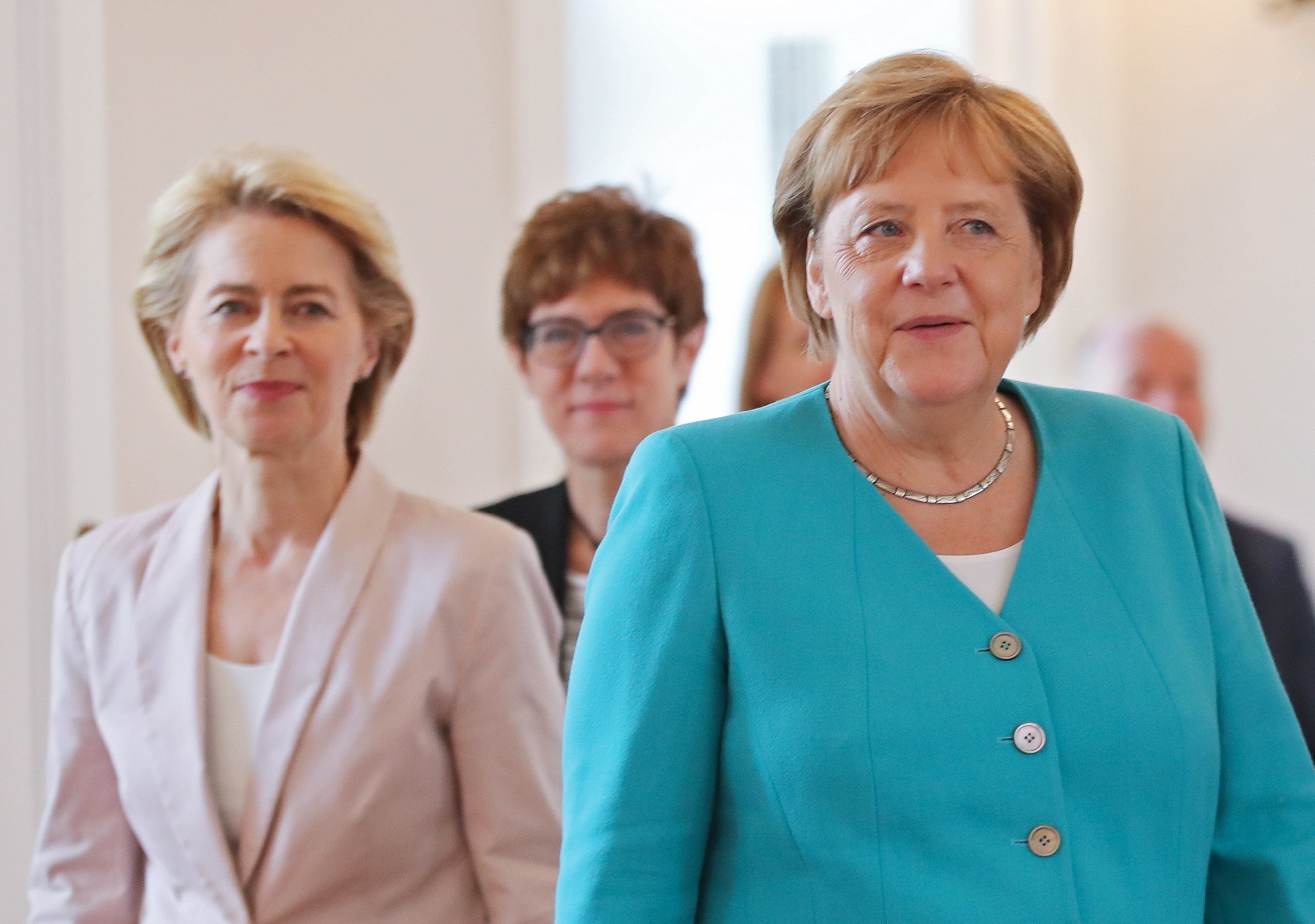 Els esforços de Merkel per deixar-ho tot lligat i ben lligat