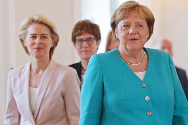 Angela Merkel Ursula Von der Leyen AKK alemania - Efe