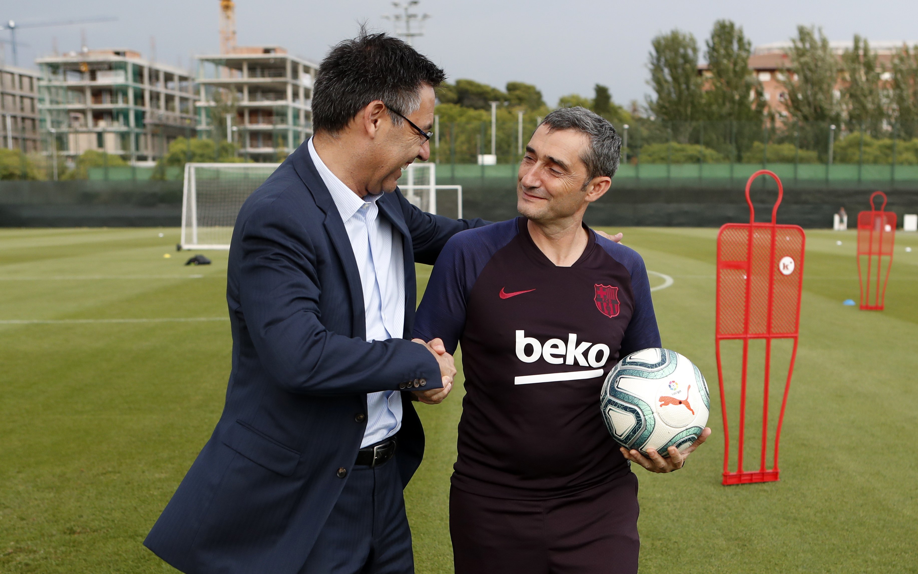 Valverde, el primer entrenador cesado en el Barça desde el 2003