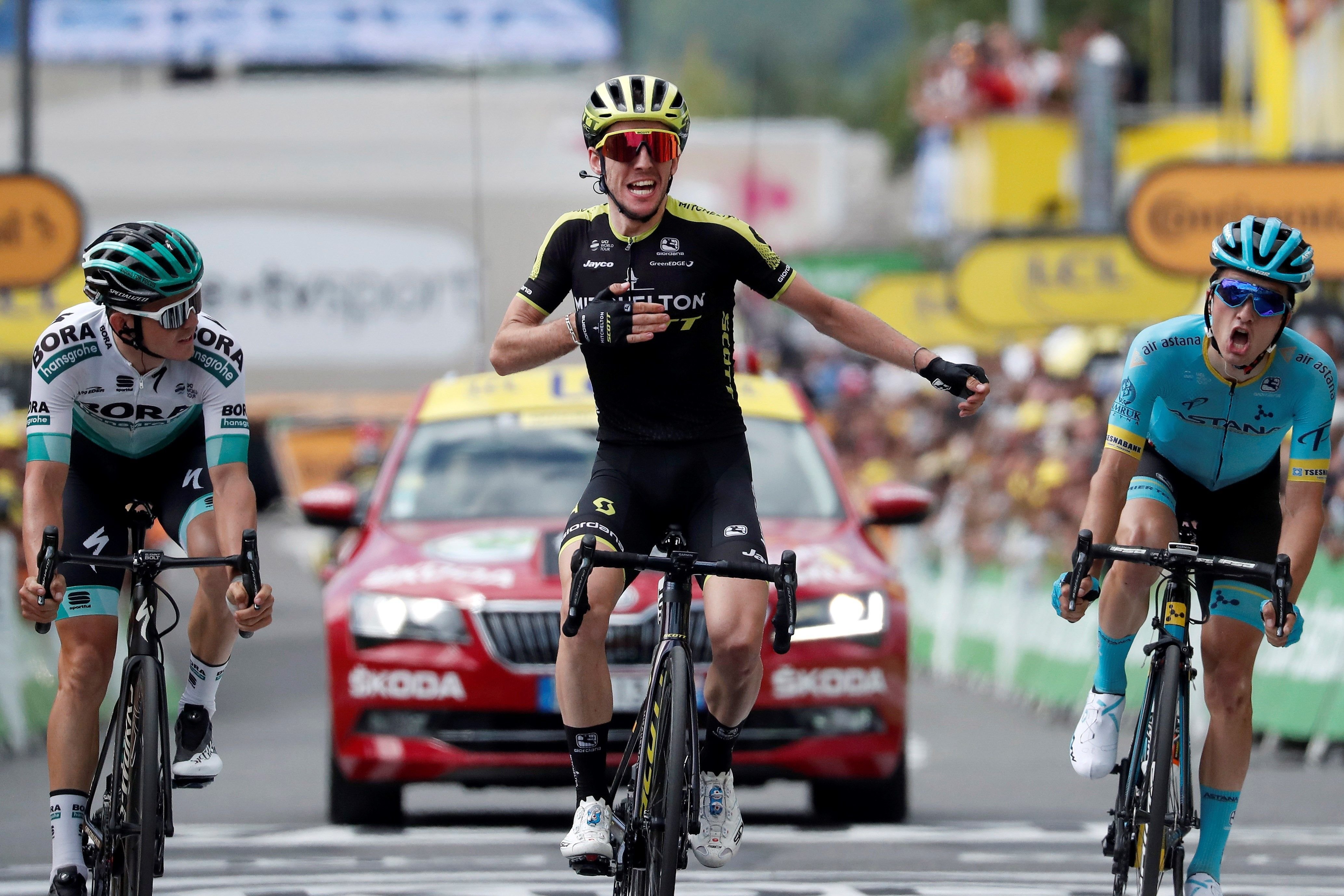 El Tour llega a los Pirineos y Simon Yates entra en el club de las tres grandes