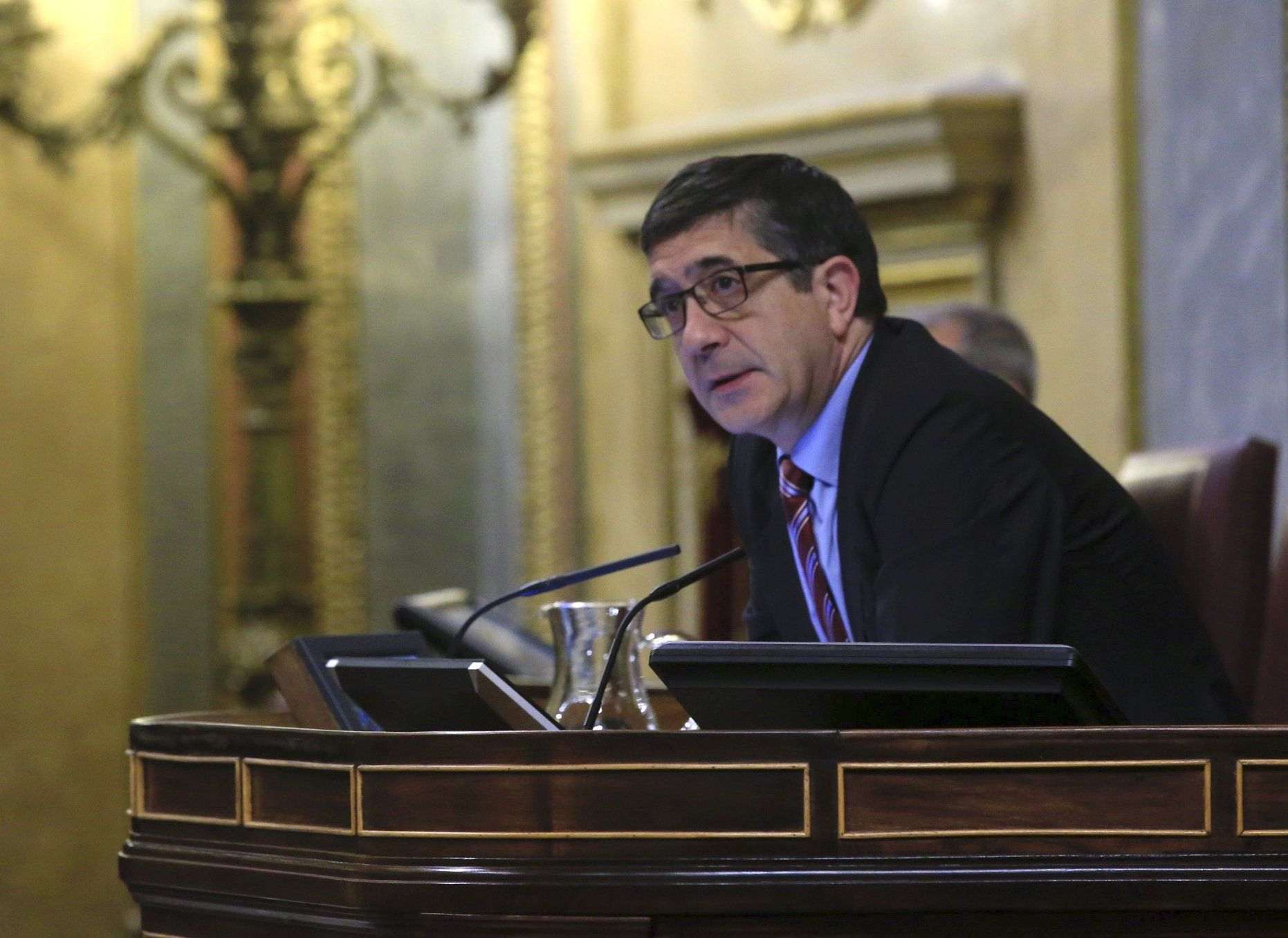 López lleva al Rey la lista de candidatos, sin esperanzas